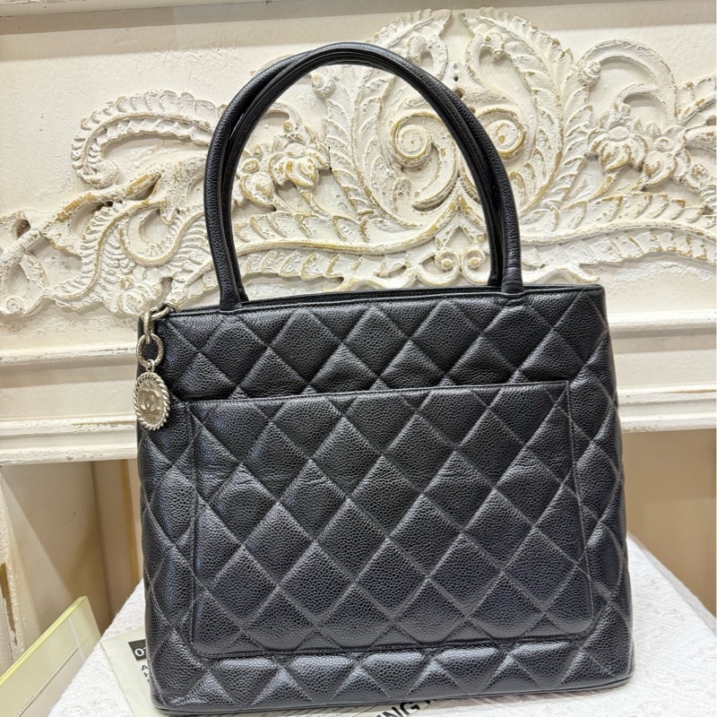 Chanel黑银希尔顿7开-2