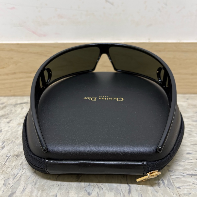 Dior VeryDior M1U 黑色墨鏡髮箍一片式太陽眼鏡-6