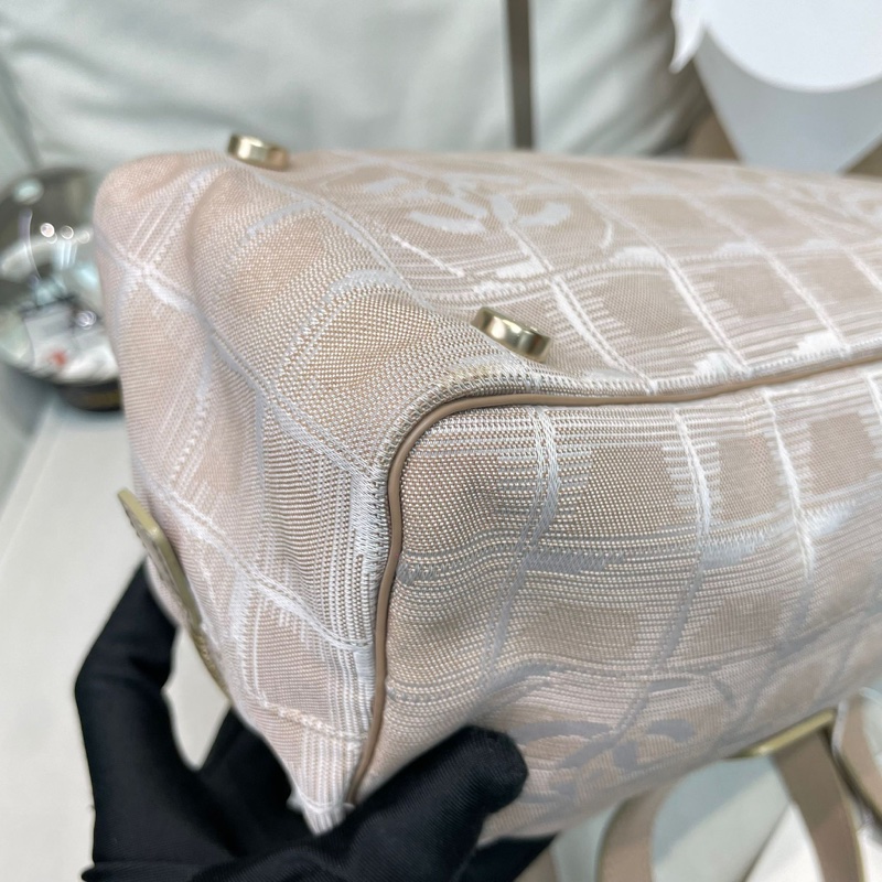 Chanel 奶茶色冰格 手拎袋 XB507-21