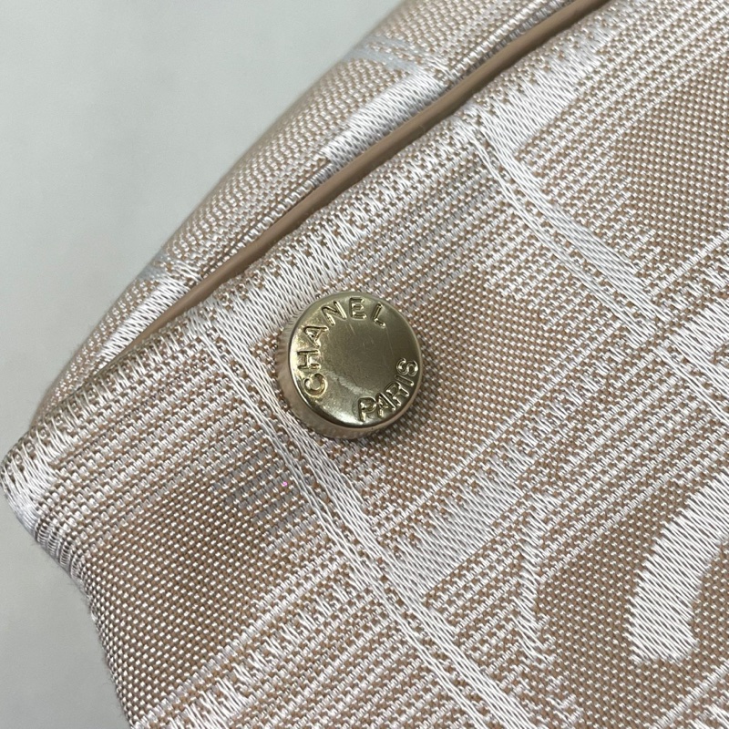 Chanel 奶茶色冰格 手拎袋 XB507-30