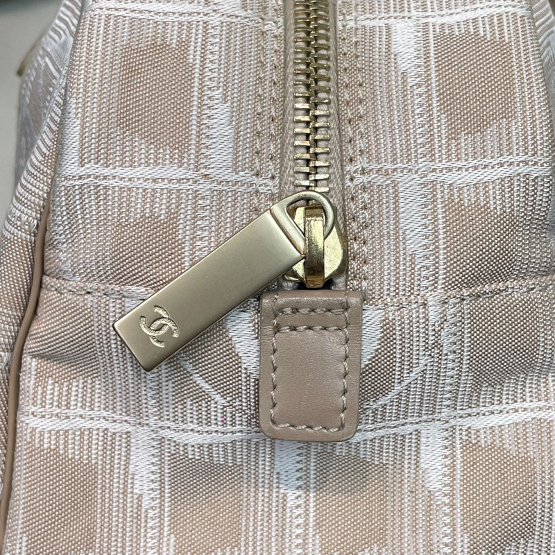 Chanel 奶茶色冰格 手拎袋 XB507-54