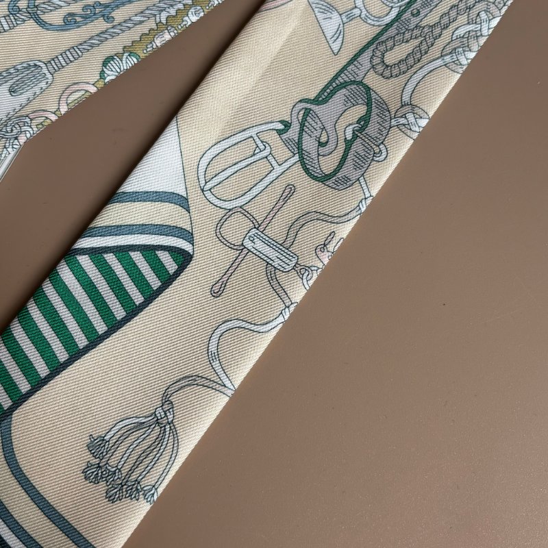 ::Hermes:: 愛馬仕 米褐色 x 綠色 繩索花紋Twilly絲巾-7