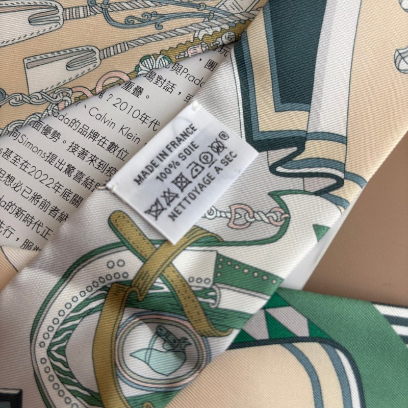 ::Hermes:: 愛馬仕 米褐色 x 綠色 繩索花紋Twilly絲巾-11