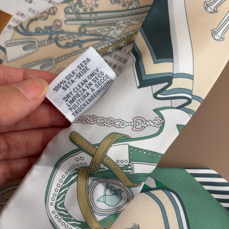 ::Hermes:: 愛馬仕 米褐色 x 綠色 繩索花紋Twilly絲巾-12
