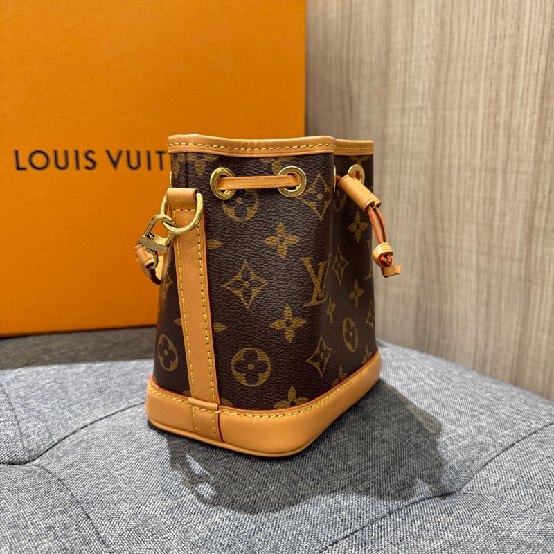 晶片款 LV M81266 Nano Noe 老花 原花金釦迷你水桶包 手提包 斜背包-2