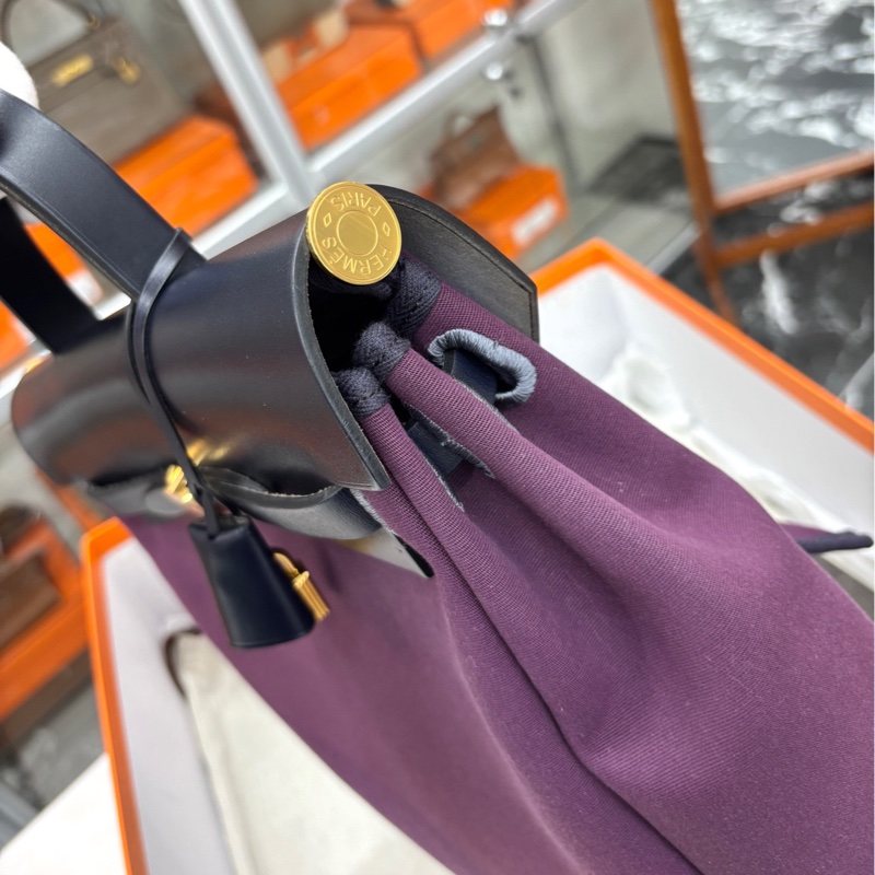 Hermes herbag a dos zip雙肩 葡萄紫小號 Z刻 部份五金膜 附件鎖具、塵袋、盒。-4