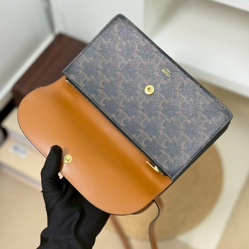 🏷️Celine.Triomphe 老花 woc-18