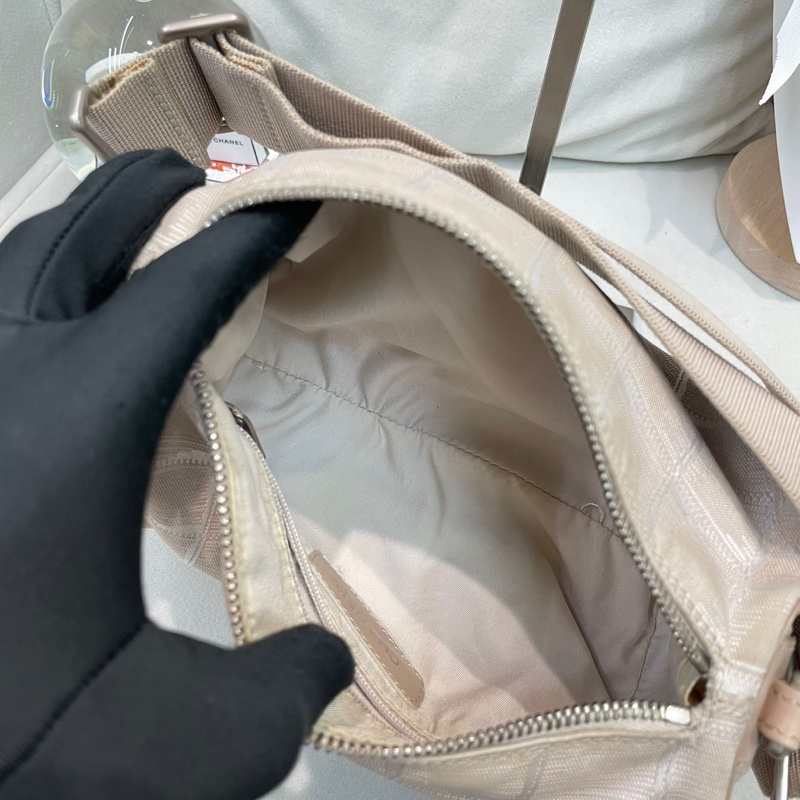 Chanel 圓筒珍珠色冰格單肩斜孭袋 XA907-5