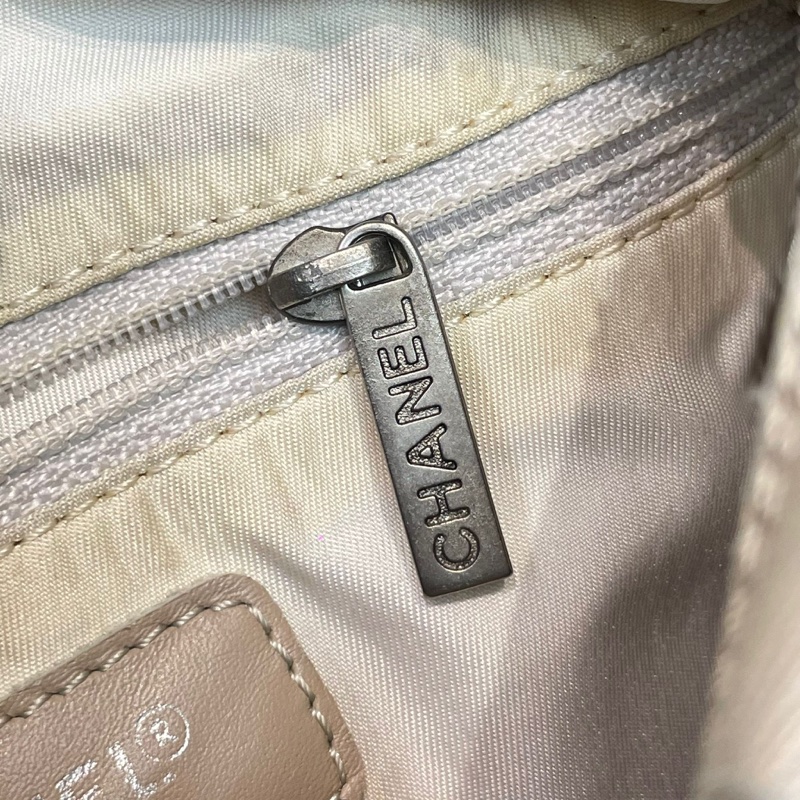 Chanel 圓筒珍珠色冰格單肩斜孭袋 XA907-18