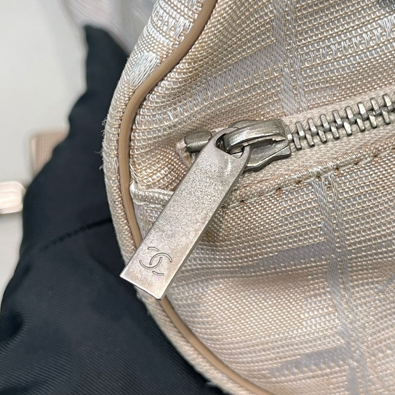 Chanel 圓筒珍珠色冰格單肩斜孭袋 XA907-26