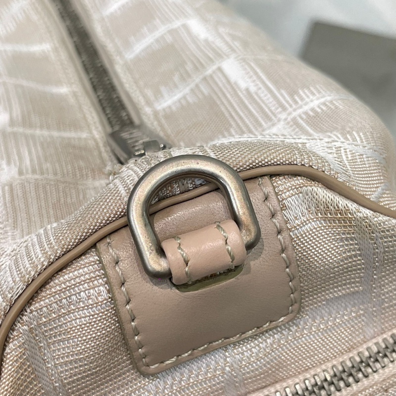 Chanel 圓筒珍珠色冰格單肩斜孭袋 XA907-28