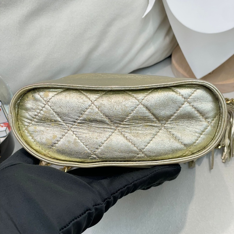 chanel 中古淡金色盒仔 皮穿鏈   XB541-3