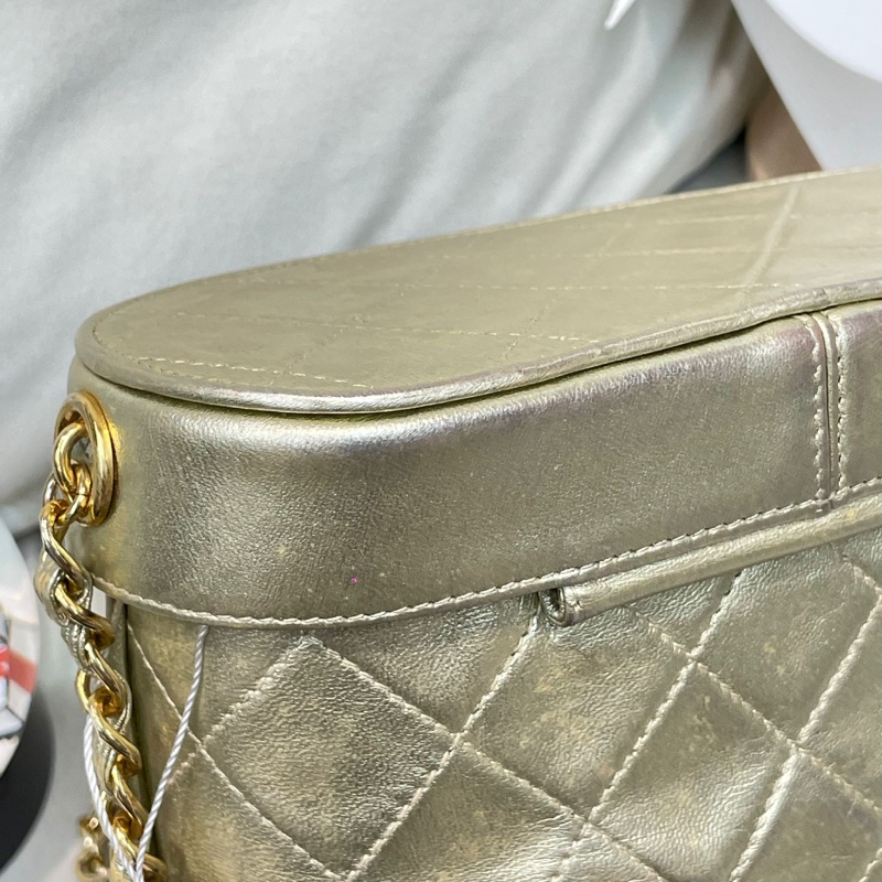 chanel 中古淡金色盒仔 皮穿鏈   XB541-4