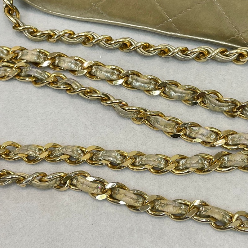 chanel 中古淡金色盒仔 皮穿鏈   XB541-39