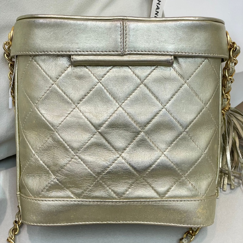 chanel 中古淡金色盒仔 皮穿鏈   XB541-44