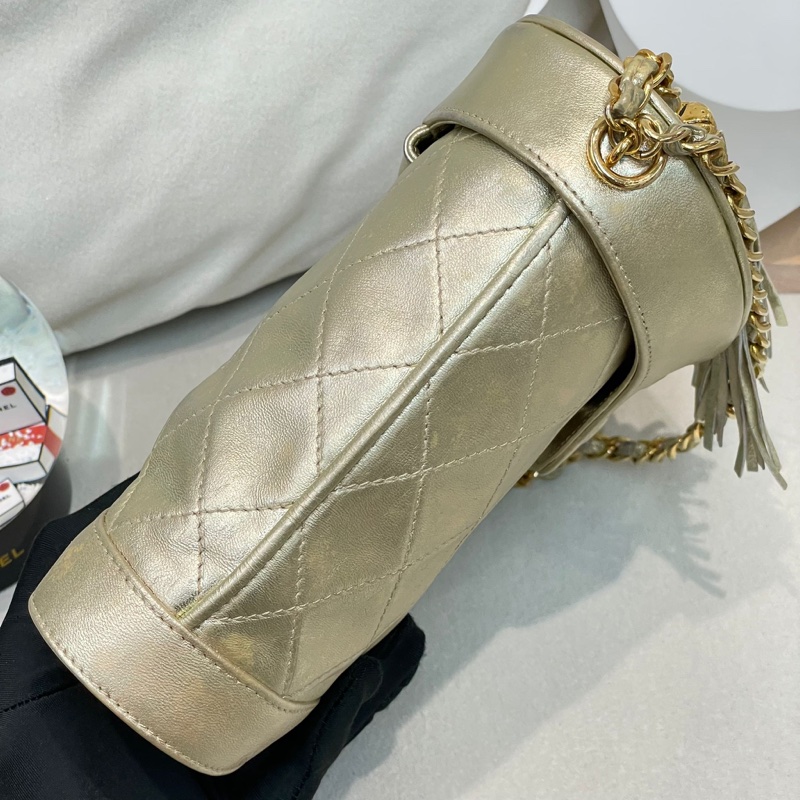 chanel 中古淡金色盒仔 皮穿鏈   XB541-46