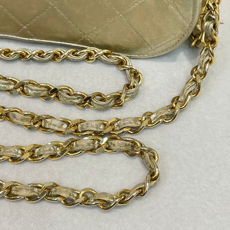 chanel 中古淡金色盒仔 皮穿鏈   XB541-59