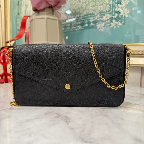 LV黑牛皮壓紋Felicie Pochette金釦三合一鏈包