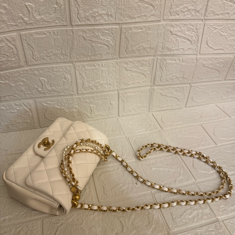 Chanel白羊皮菱格珍珠提把鏈包斜背包-0