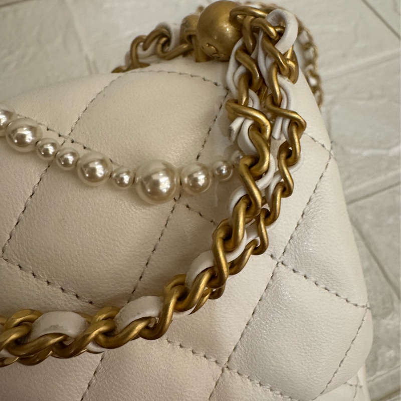 Chanel白羊皮菱格珍珠提把鏈包斜背包-24