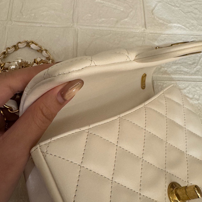 Chanel白羊皮菱格珍珠提把鏈包斜背包-29