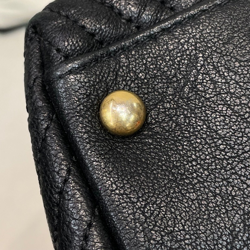 Chanel 黑色V紋單肩包 XB661-39