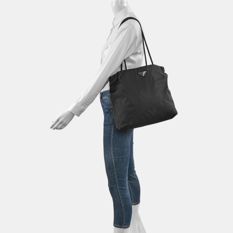 PRADA 黑色尼龍徽標肩背包 手提包 銀色五金-1