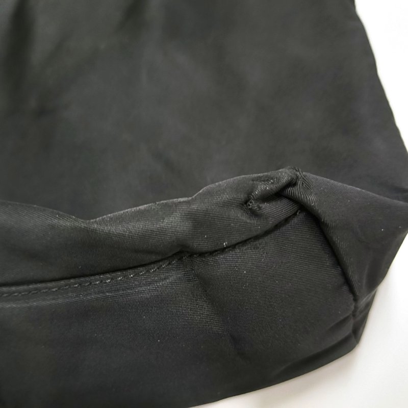 PRADA 黑色尼龍徽標肩背包 手提包 銀色五金-12