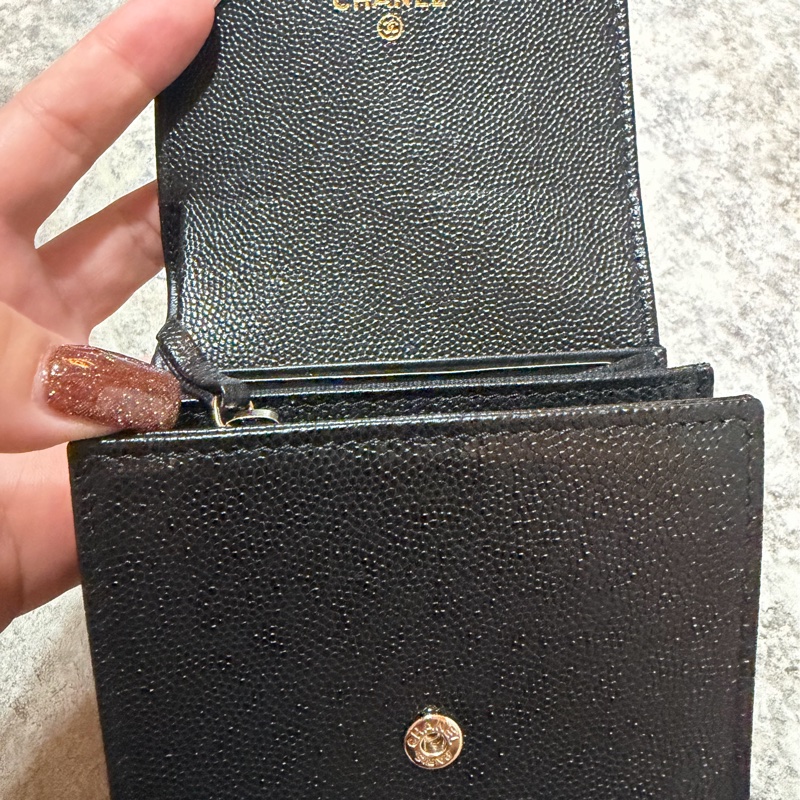 Chanel 25A刺繡皮夾-2