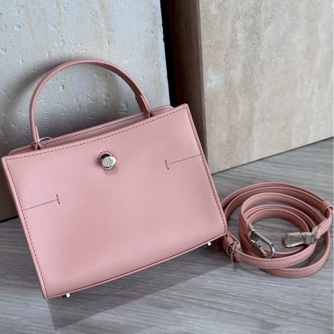 Loro Piana 櫻花粉膚色方型手提包