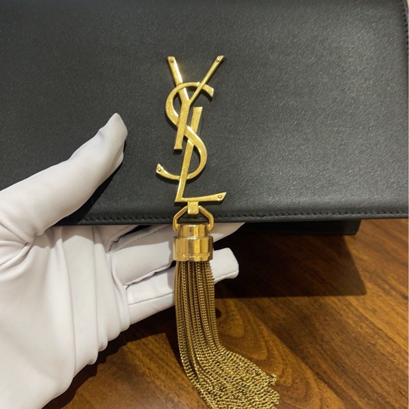 ysl 黑金 流苏 信封 单肩包-3