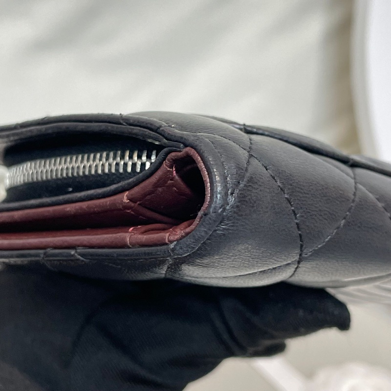 Chanel 黑色羊皮中銀包 XB258-18