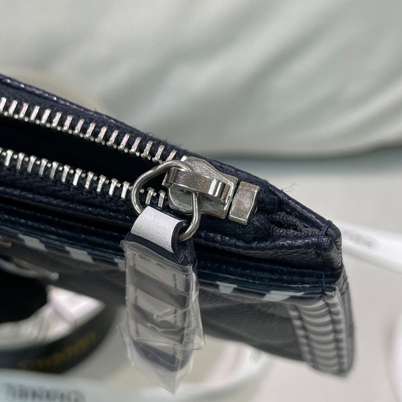 Chanel 限量水手版深藍色直板銀包 XB490-23