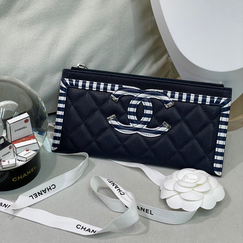 Chanel 限量水手版深藍色直板銀包 XB490-29