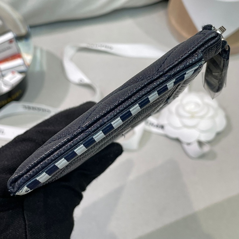 Chanel 限量水手版深藍色直板銀包 XB490-37