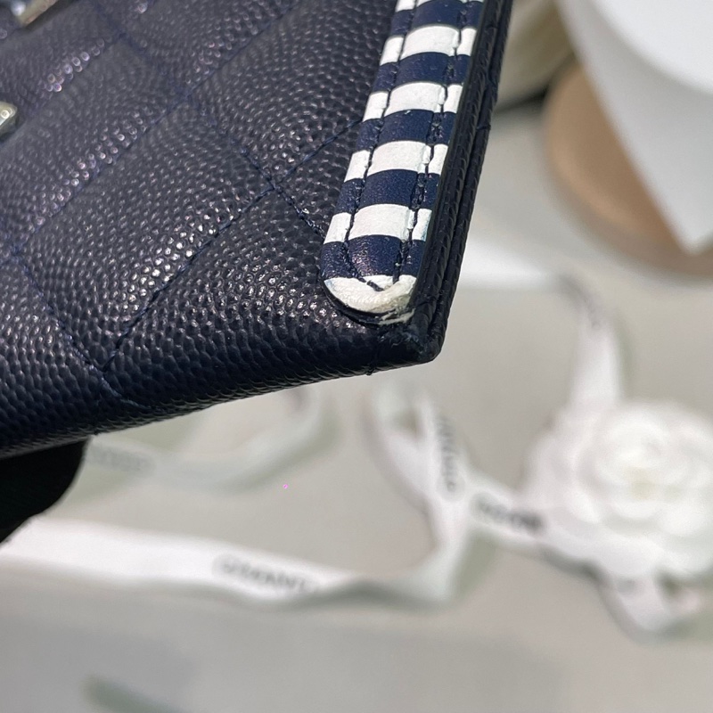 Chanel 限量水手版深藍色直板銀包 XB490-41