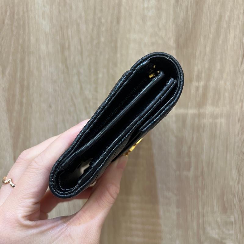 YSL 黑荔枝皮金釦三折短夾-3