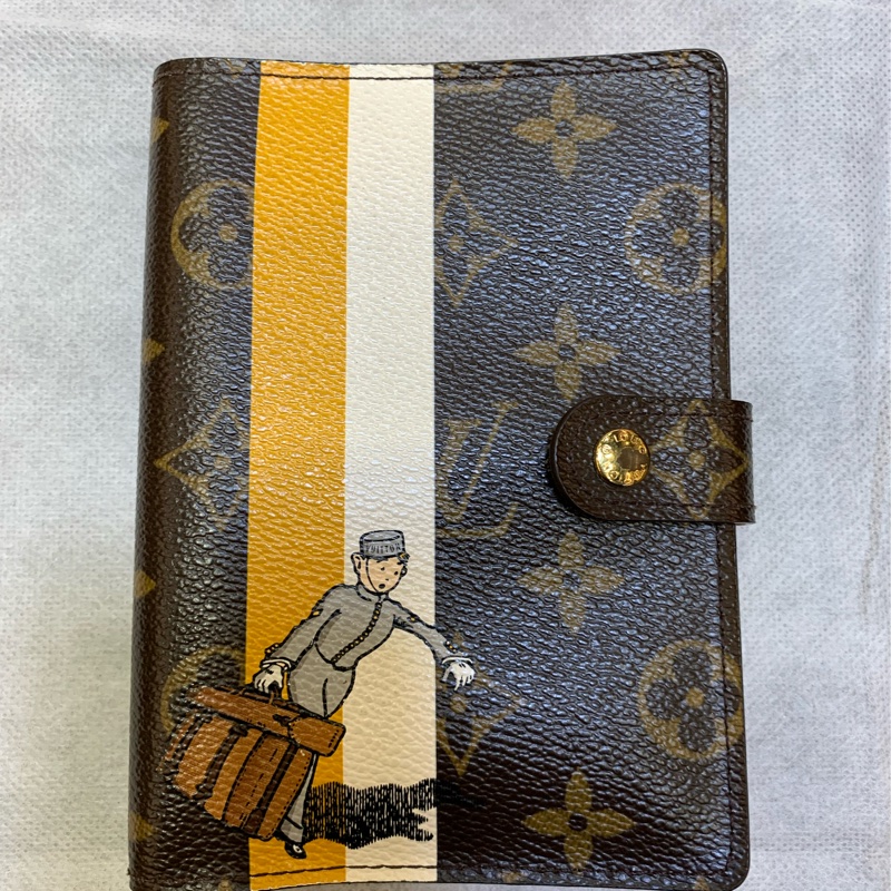 Loui Vuitton Small Ring Agenda Cover-1