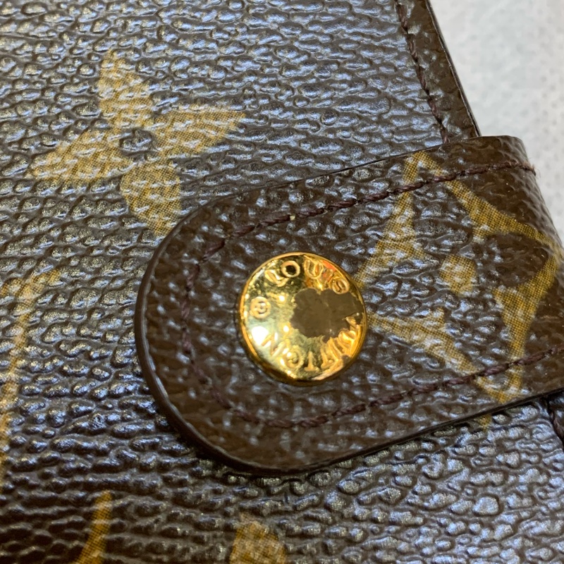 Loui Vuitton Small Ring Agenda Cover-14