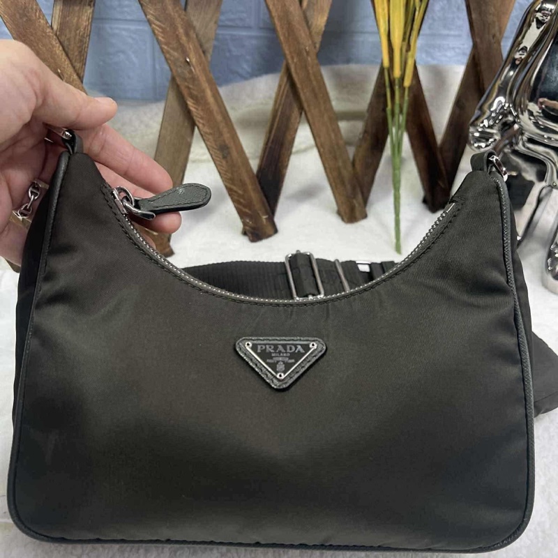 PRADA普拉達經典三合一尼龍包 墨綠色 （中性款）-7