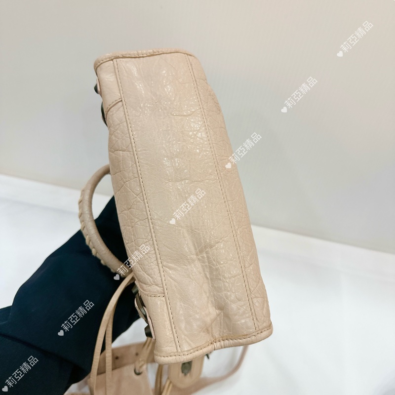 莉亞精品♡ Balenciaga mini粉膚色機車包 二手美包-6