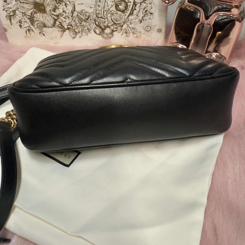 Gucci 經典絎縫斜背GG Marmont 24cm相機包(中性款)-8
