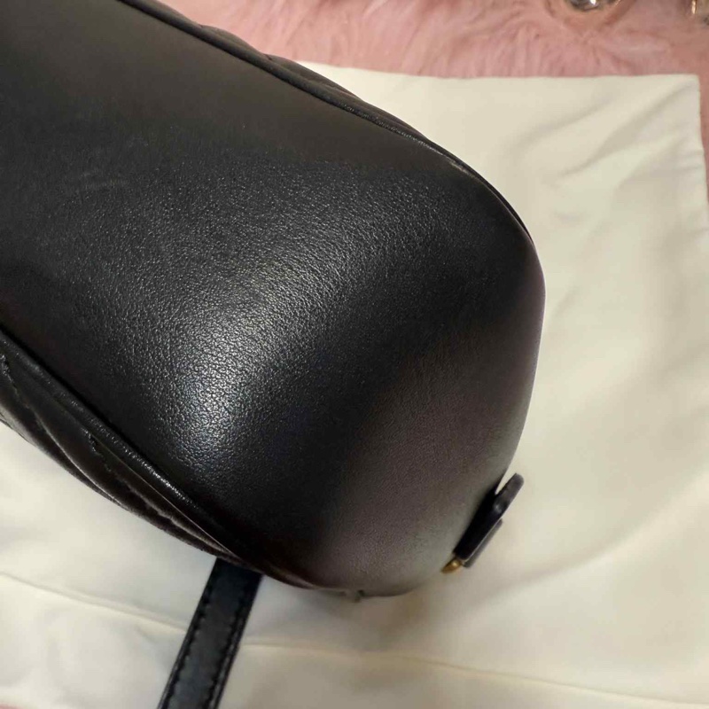Gucci 經典絎縫斜背GG Marmont 24cm相機包(中性款)-11