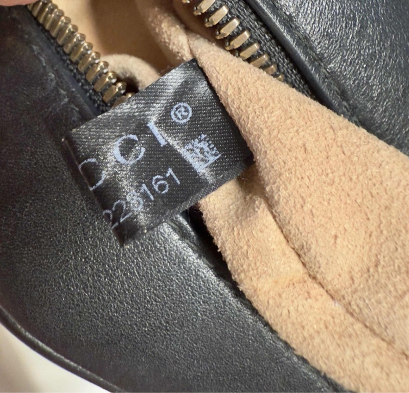 Gucci 經典絎縫斜背GG Marmont 24cm相機包(中性款)-26