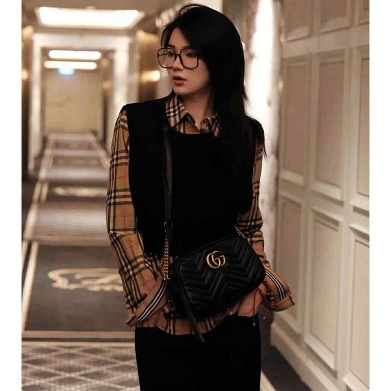 Gucci 經典絎縫斜背GG Marmont 24cm相機包(中性款)-30
