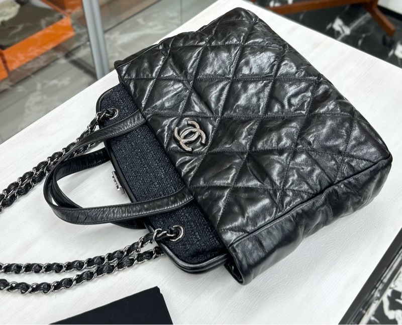 Chanel 黑銀油蠟牛皮手提單肩托特 鐳射12開無卡 尺寸約33*30,附件塵袋。-3