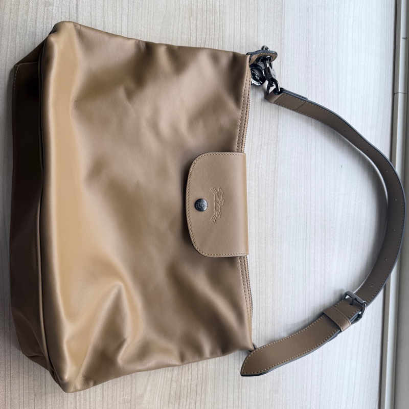 全新未使用 longchamp hobo 煙草色-2