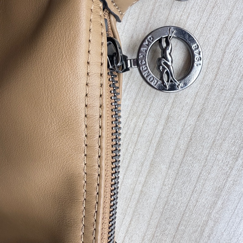 全新未使用 longchamp hobo 煙草色-6