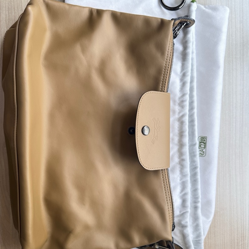 全新未使用 longchamp hobo 煙草色-8