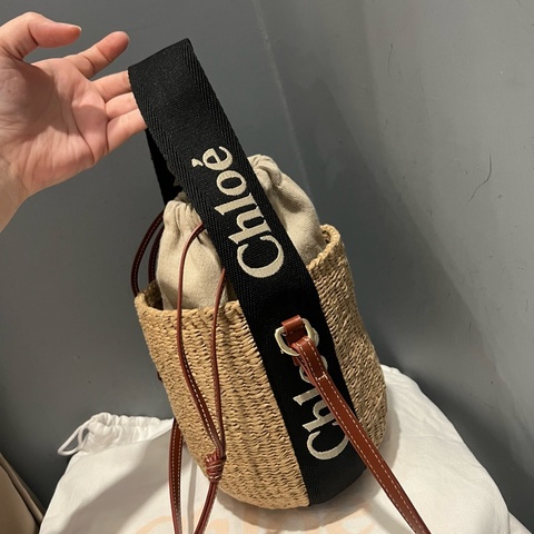 Chloe woody 草編水桶包 斜背包